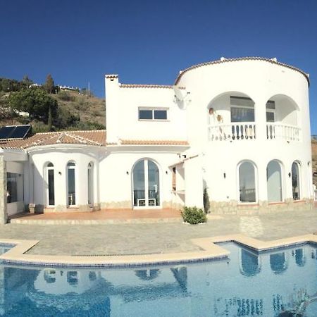 Villa Pura Vida Andalusien Algarrobo Exterior photo
