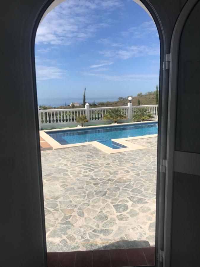 Villa Pura Vida Andalusien Algarrobo Exterior photo